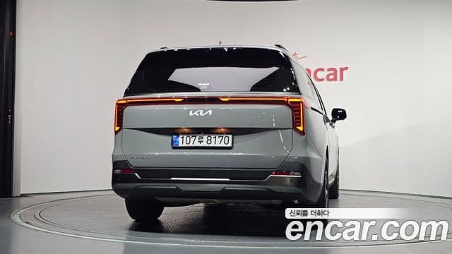 Kia Carnival 2024 — Photo 28/34