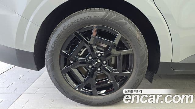 Kia Carnival 2024 — Photo 27/34