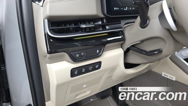 Kia Carnival 2024 — Photo 1/34