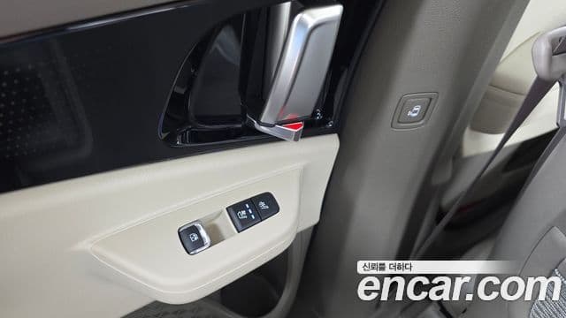 Kia Carnival 2024 — Photo 33/34