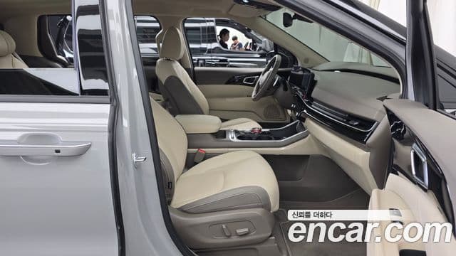 Kia Carnival 2024 — Photo 24/34