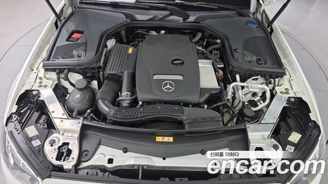 Mercedes-Benz E-Class 2020 — Фото 6/20