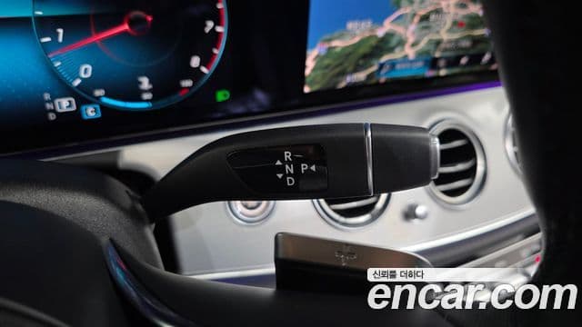 Mercedes-Benz E-Class 2020 — Фото 9/20