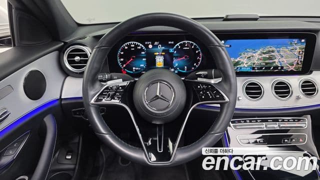 Mercedes-Benz E-Class 2020 — Фото 13/20