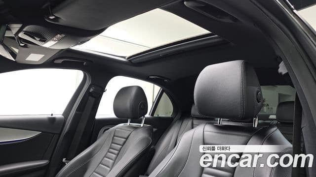 Mercedes-Benz E-Class 2020 — Фото 17/20