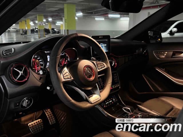 Mercedes-Benz GLA-Class 2018 — Фото 9/18