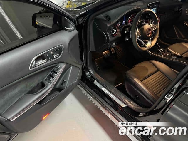 Mercedes-Benz GLA-Class 2018 — Фото 12/18