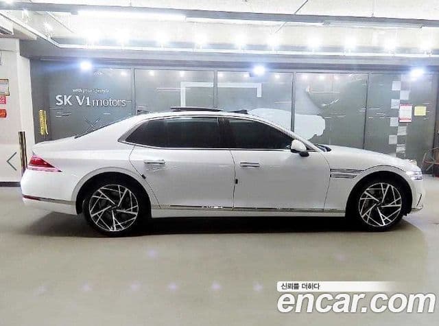 Genesis G90 2022 — Şəkil 2/20