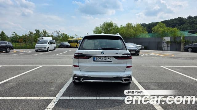 BMW X7 2025 — ფოტო 5/14