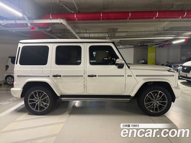 Mercedes-Benz G-Class 2025 — фото 8 из 12
