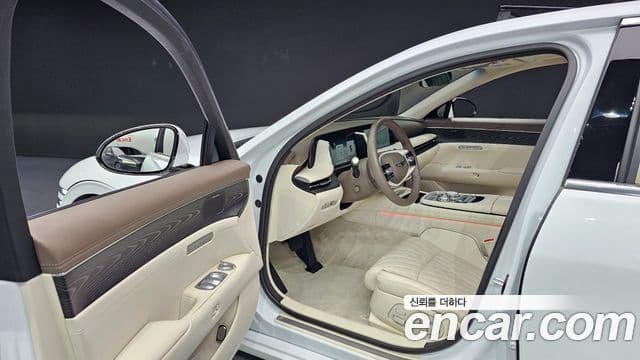 Genesis G90 2022 — фото 10 из 20
