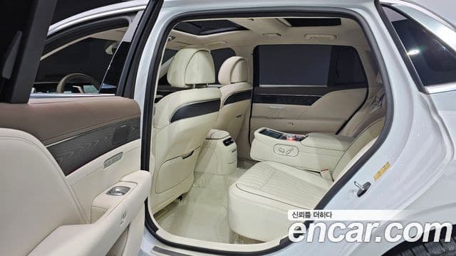 Genesis G90 2022 — фото 11 из 20