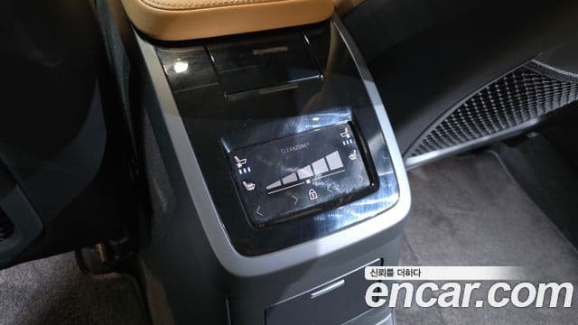 Volvo S90 2022 — ფოტო 18/20