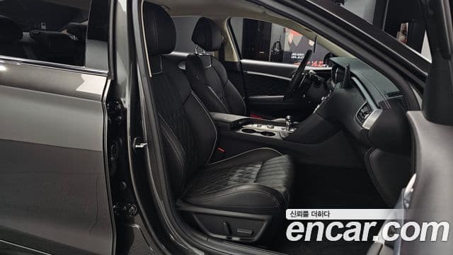 Genesis G70 2022 — Şəkil 13/20