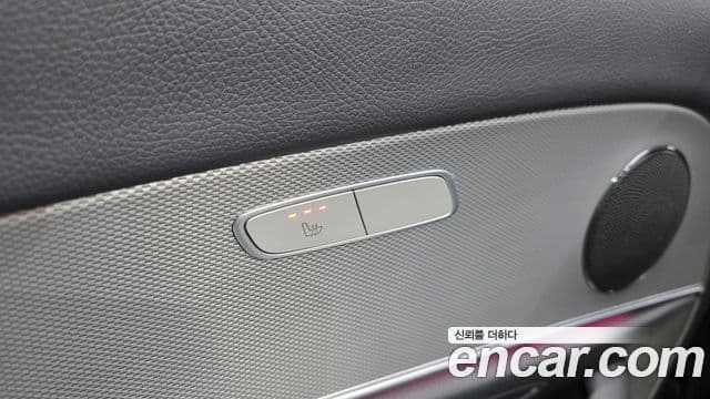 Mercedes-Benz E-Class 2018 — Фото 18/20
