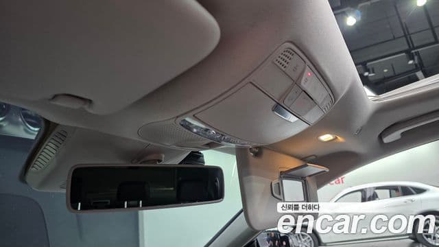 Mercedes-Benz E-Class 2018 — Фото 19/20