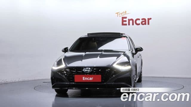 Hyundai Sonata 2019 — Фото 2/20