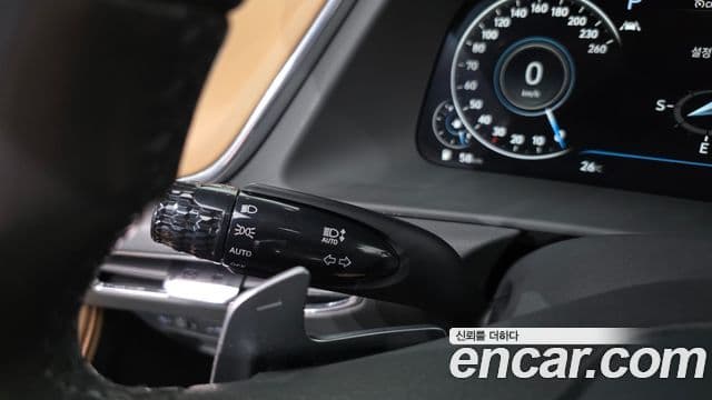 Hyundai Sonata Hybrid 2019 — Photo 28/33