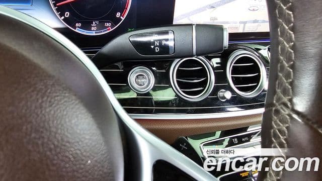 Mercedes-Benz E-Class 2019 — Şəkil 9/20
