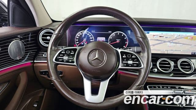 Mercedes-Benz E-Class 2019 — Şəkil 13/20