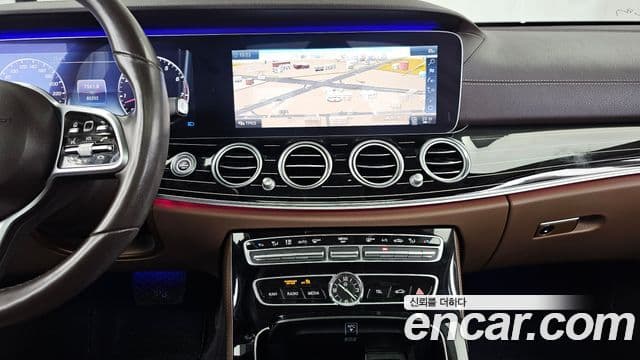 Mercedes-Benz E-Class 2019 — Şəkil 14/20