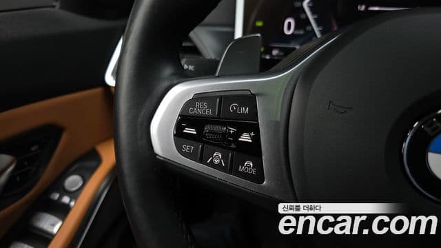BMW 3 Series 2024 — Photo 10/35