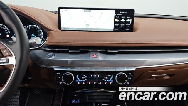 Genesis Electrified G80 2022 — ფოტო 13/20