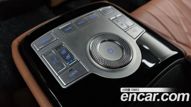 Genesis Electrified G80 2022 — ფოტო 18/20