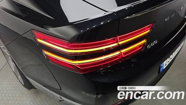 Genesis G80 2022 — Photo 23/31