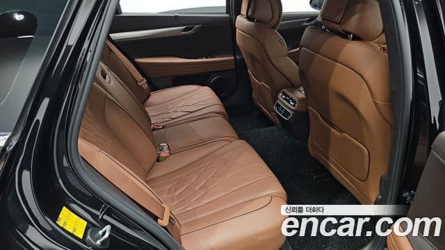 Genesis G80 2022 — Photo 10/31