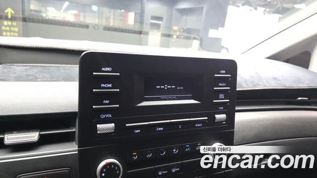 Hyundai Staria 2025 — ფოტო 13/20