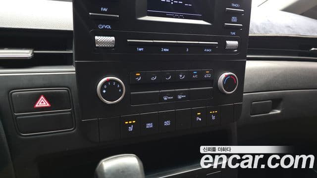 Hyundai Staria 2025 — ფოტო 14/20