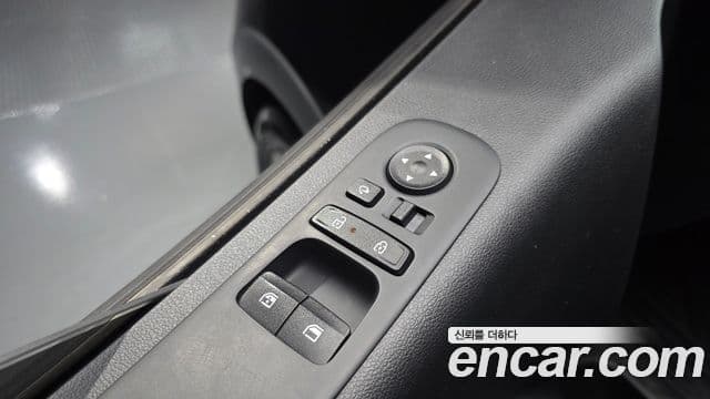 Hyundai Staria 2025 — ფოტო 18/20