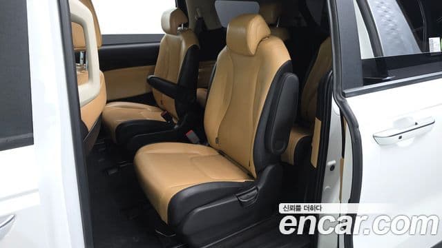 Kia Carnival 2022 — Фото 12/20