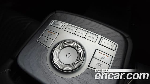 Genesis G80 2020 — Photo 10/20