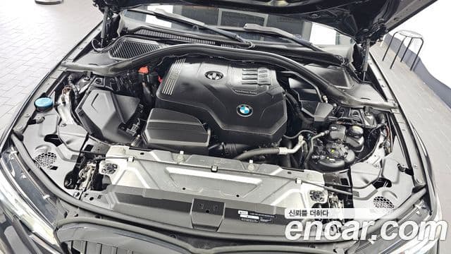 BMW 3 Series 2019 — ფოტო 6/20