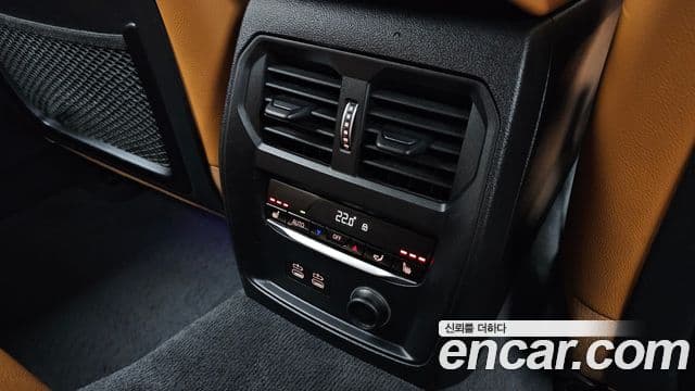 BMW 3 Series 2019 — ფოტო 19/20