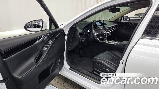 Genesis Electrified G80 2023 — фото 10 из 20