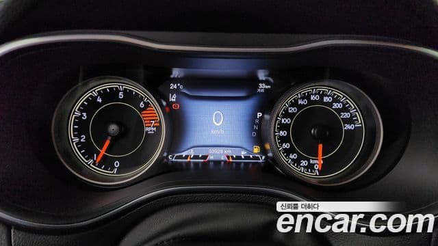 Jeep Cherokee 2022 — Şəkil 8/20