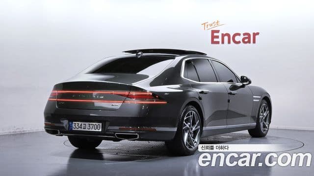 Genesis G90 2022 — Şəkil 2/20