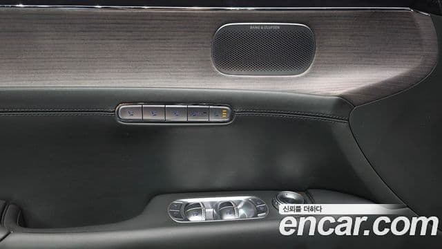 Genesis G90 2022 — Şəkil 18/20