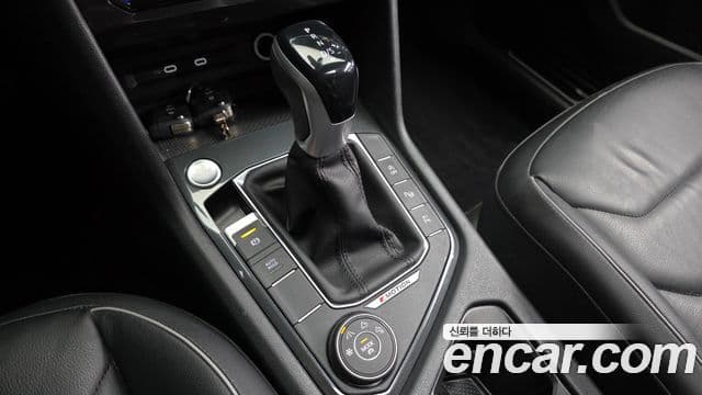 Volkswagen Tiguan 2023 — Photo 14/20
