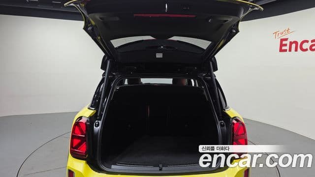 Mini Cooper Countryman 2021 — ფოტო 20/20