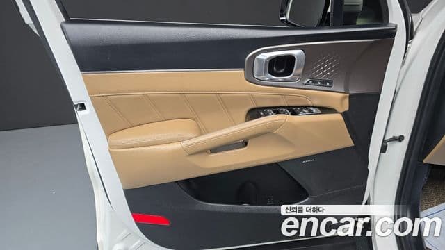 Kia Sorento 2025 — Photo 5/32