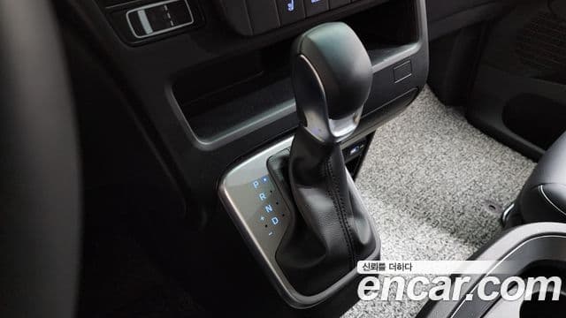 Hyundai Staria 2021 — Şəkil 9/20