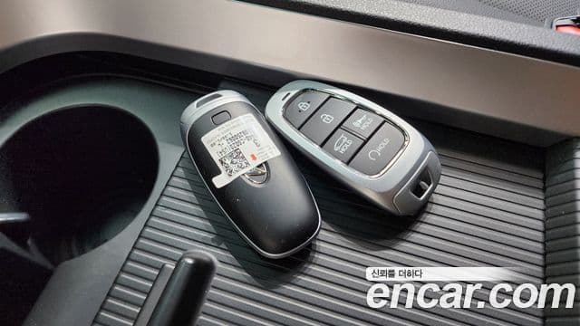 Hyundai Staria 2021 — Şəkil 18/20