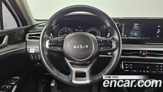 Kia K5 2023 — фото 13 из 20