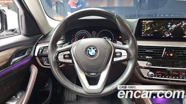 BMW 5 Series 2019 — Фото 13/20
