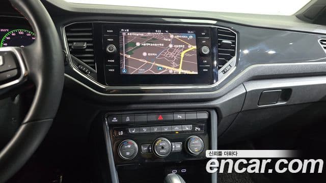 Volkswagen T-Roc 2021 — Photo 6/20