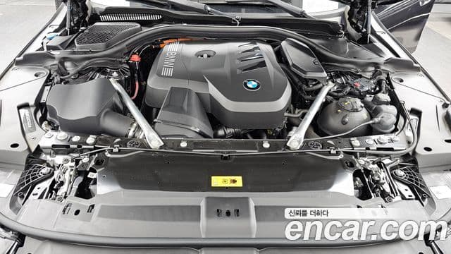 BMW 5 Series 2025 — Photo 21/34